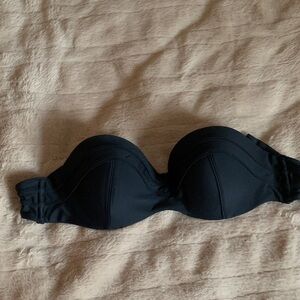 Abercrombie & Fitch Classic Black Strapless Bra